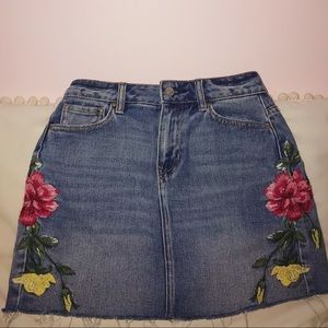 embroidered~denim~skirt